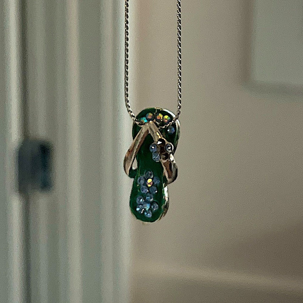 Flipflop Necklace